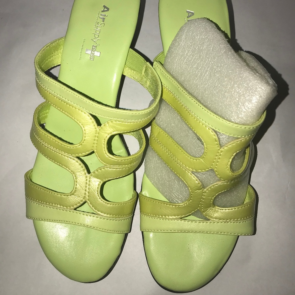 Lime Dual Loop Strap Shoe